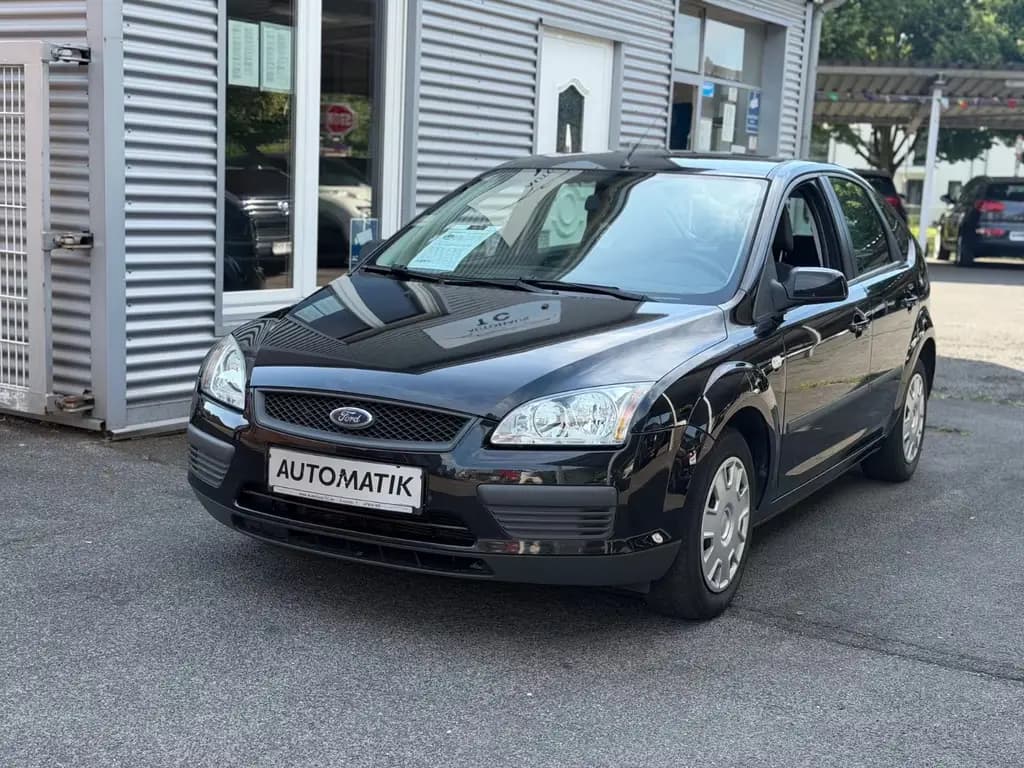Main__Slider__Photo:Ford Focus Lim. Fun X AUTOMATIK+WENIG KM 10/2006-0