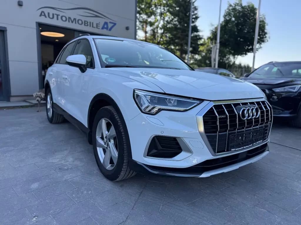 Main__Slider__Photo:Audi Q3 40 TFSI quattro S-Tronic *STHZ/AHK/ACC* 06/2020-0