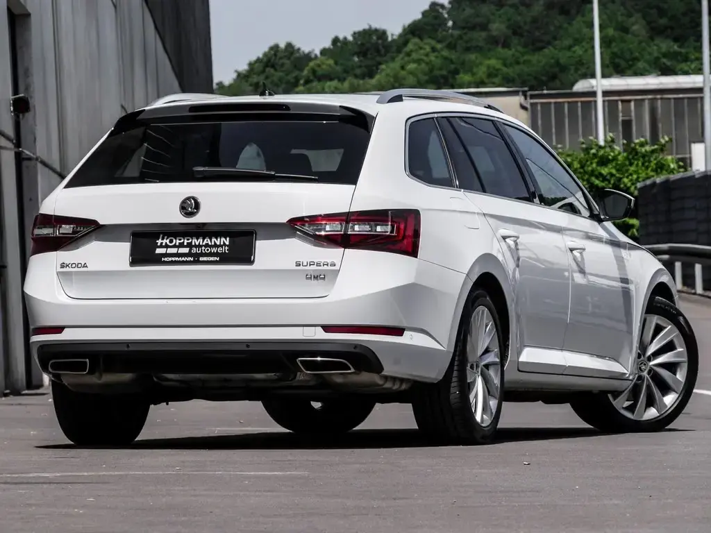 Main__Slider__Photo:Skoda Superb Style DSG*4x4*Navi*Kamera*PDC*SHZ*AHK* 11/2018-1