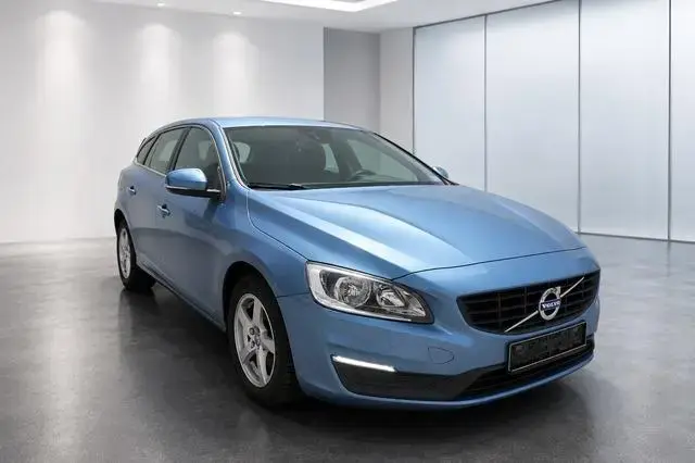 Main__Slider__Photo:Volvo V60 2.0 Automatik, Tempom.,Sitzh.,Navi  TÜV neu 05/2016-1