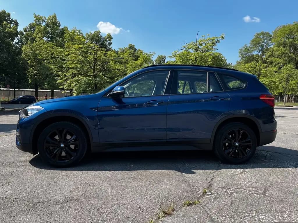 Main__Slider__Photo:BMW X1 xDrive20d (2018), super Ausstattung 07/2018-0