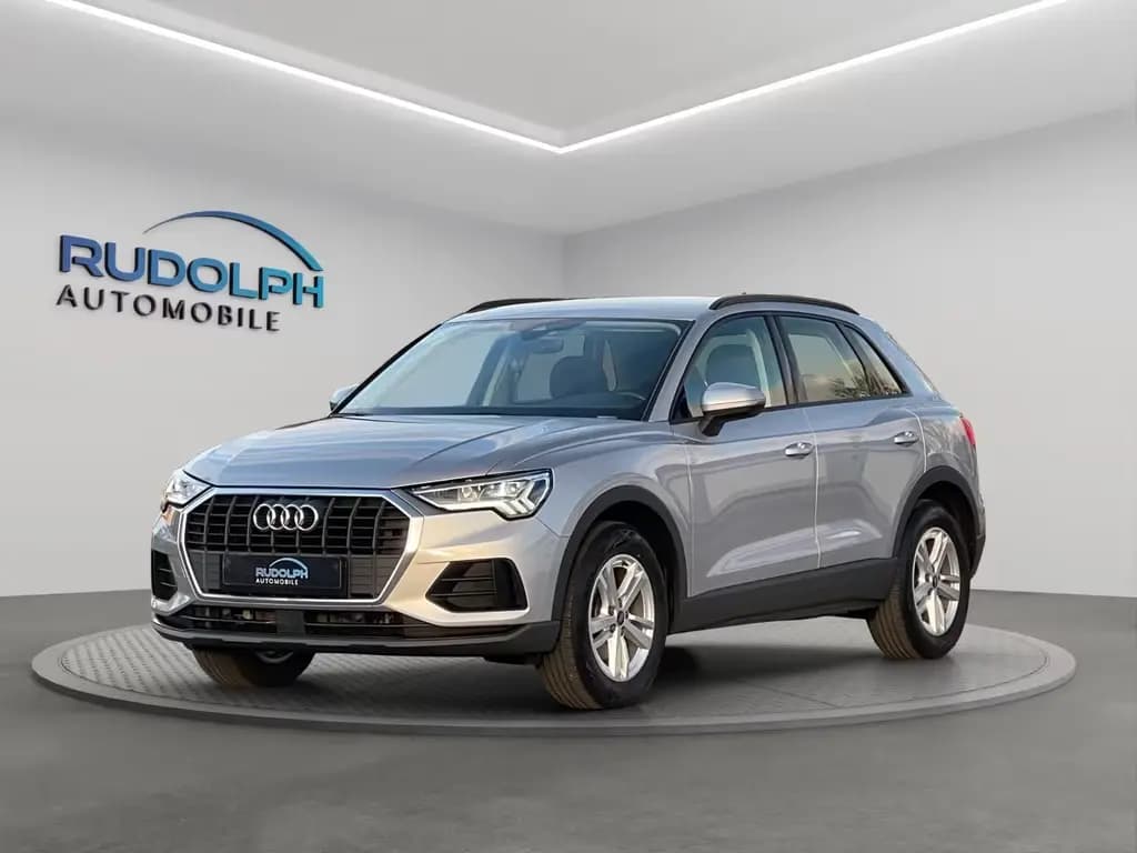 Main__Slider__Photo:Audi Q3 35 2,0 TDI AUTOM. NAVI LED VIRTUAL GARANTIE 08/2022-0