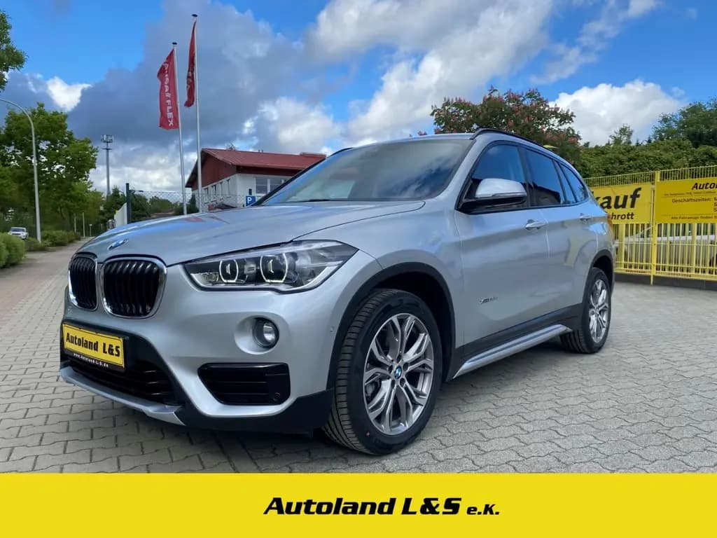Main__Slider__Photo:BMW X1 xDrive 20,D Sport Line,LED,AHK,SH,Navi,PDC,Ka 09/2017-0