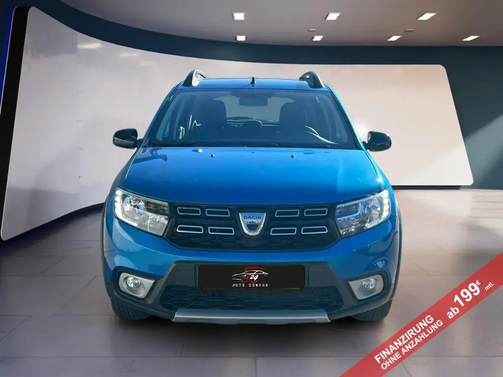 Main__Slider__Photo:Dacia Sandero II Stepway Celebration/Gasanlage 05/2020-1
