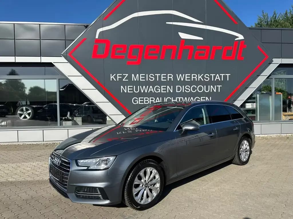 Main__Slider__Photo:Audi A4 Avant 40 TDI quattro design Pano Nav AHK Temp 07/2019-0