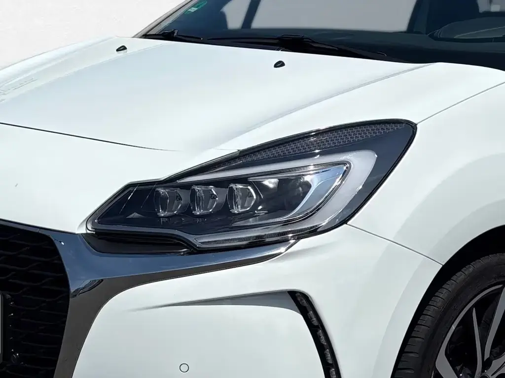 Main__Slider__Photo:Citroën DS3 04/2018-1