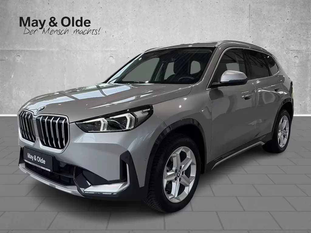Main__Slider__Photo:BMW X1 SDRIVE20I El. Panodach Panorama Navi Digitale 09/2023-0