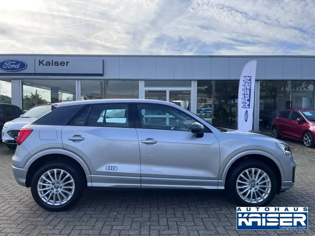 Main__Slider__Photo:Audi Q2 35 TFSI design AHK-abn. Navi LED El. Heckklap 01/2020-1