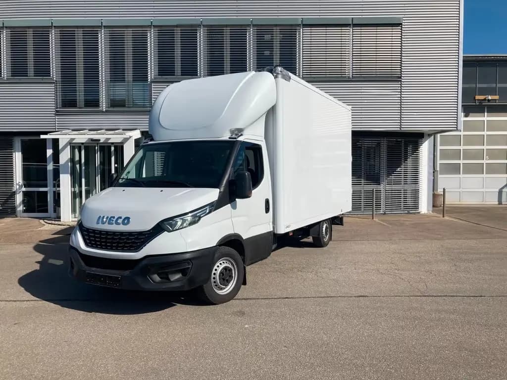 Main__Slider__Photo:Iveco Other ANDERE Daily Fahrgestell Einzelkabine 04/2022-0