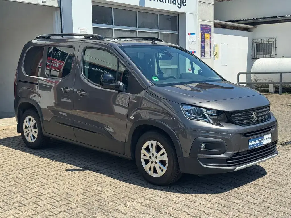 Main__Slider__Photo:Peugeot Rifter Allure | GT - Line | Navi | Pano | CAM 04/2019-1