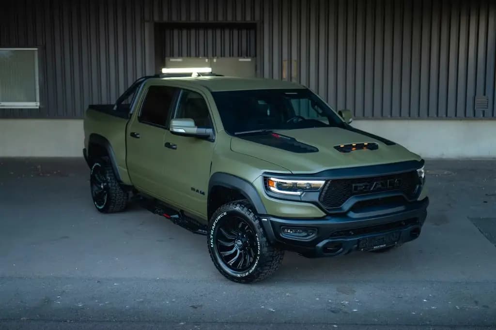 Main__Slider__Photo:Dodge RAM 5.7 V8 HEMI 4x4 LARAMIE OFFROAD TRX Styling 10/2024-0