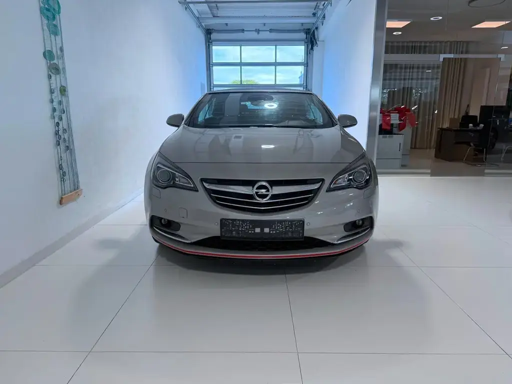 Main__Slider__Photo:Opel Cascada 1.6 SIDI Turbo Innovation ecoFlex 2-Z... 05/2016-1