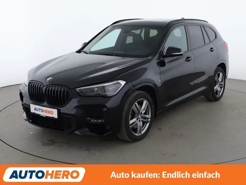 Main__Slider__Photo:BMW X1 xDrive 20i M Sport Aut.*NAVI*TEMPO*PDC*SHZ* 07/2022-0