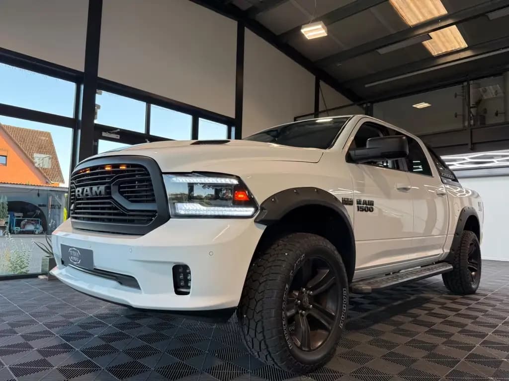 Main__Slider__Photo:Dodge RAM 1500 5.7 4x4 Sport/Crew/GRAIL-AGA/LED/Offroad 01/2019-0