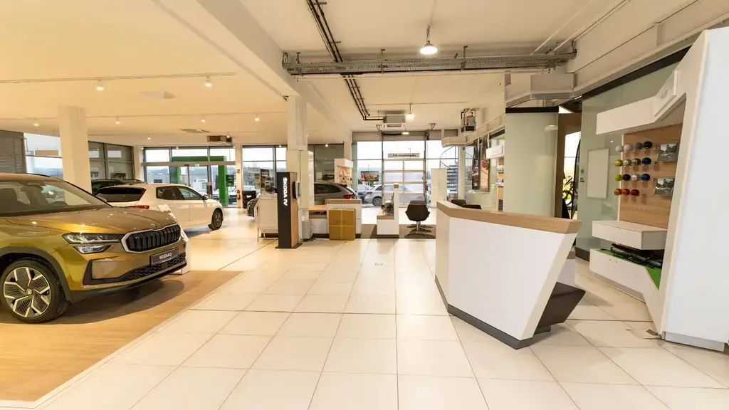 Main__Slider__Photo:Volkswagen T-Roc Life *AHK*KAMERA*SHZ*APP-CONNECT*LED* 04/2023-1