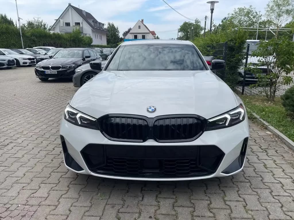 Main__Slider__Photo:BMW 330 i xDri*MSport* Sit-Memory*Glass-Dach*Comfort 07/2024-0