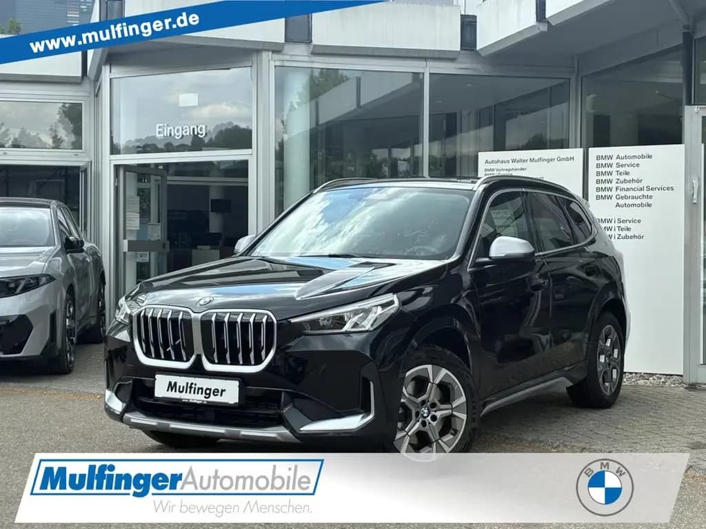 Main__Slider__Photo:BMW X1 x23i Kamera PanoD.Aktivs+Massage Widescreen 06/2023-0