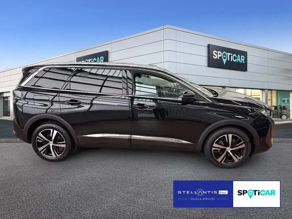 Main__Slider__Photo:Peugeot 5008 1.2 Hybrid 136 GT Kamera*Nav 02/2024-1