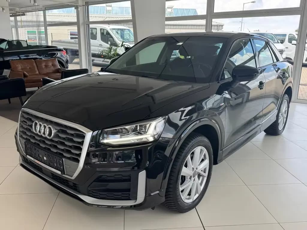 Main__Slider__Photo:Audi Q2 40 TFSI quattro sport/S-Line/Automatik/Tüv 10/2019-0