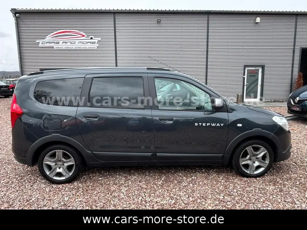 Main__Slider__Photo:Dacia Lodgy Stepway*1.Hand*PDC*Klima*Tempomat*7-sitzer 09/2019-1