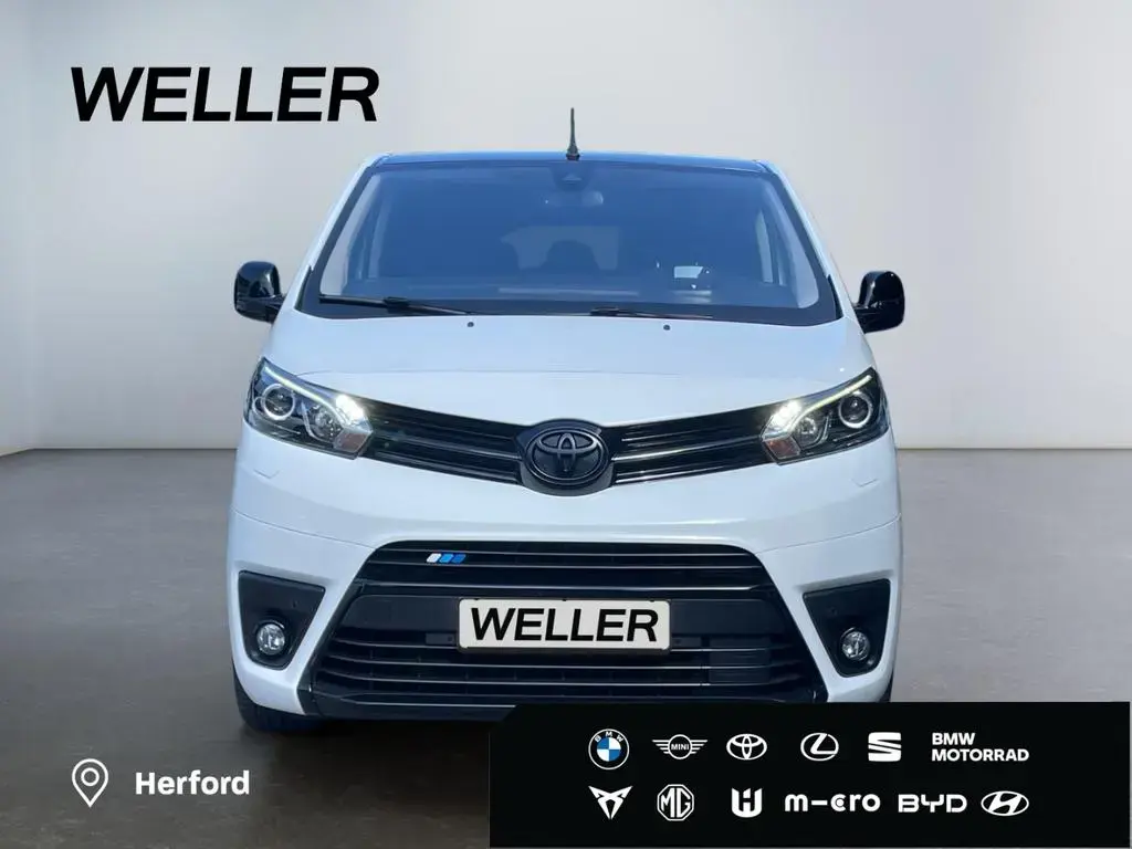 Main__Slider__Photo:Toyota Proace (Verso) Proace Verso 2.0 D-4D L1 Executive *HUD*19Zoll* 12/2020-1