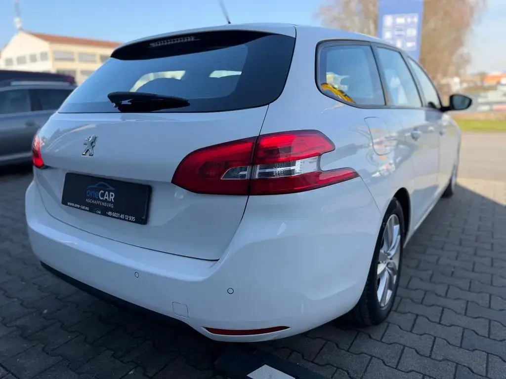 Main__Slider__Photo:Peugeot 308 SW LED Navi PDC CarPlay Shz 8xAlu 05/2020-1