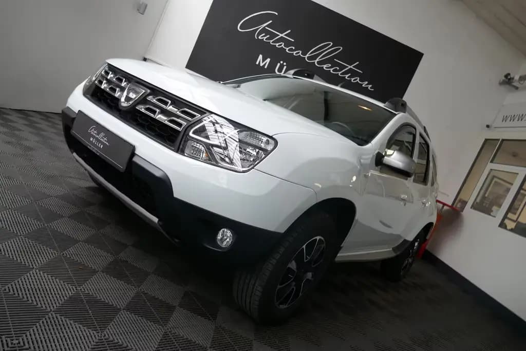 Main__Slider__Photo:Dacia Duster I Prestige 4x2 Navi*KAMERA*LEDER*PDC*AHK* 12/2017-0