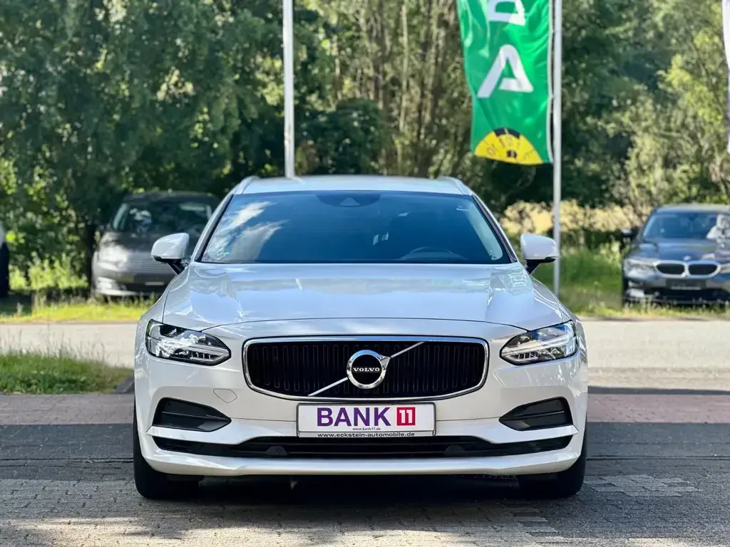 Main__Slider__Photo:Volvo V90 Kombi Momentum AHK*8-Fach*1.Hand*Business 12/2018-1