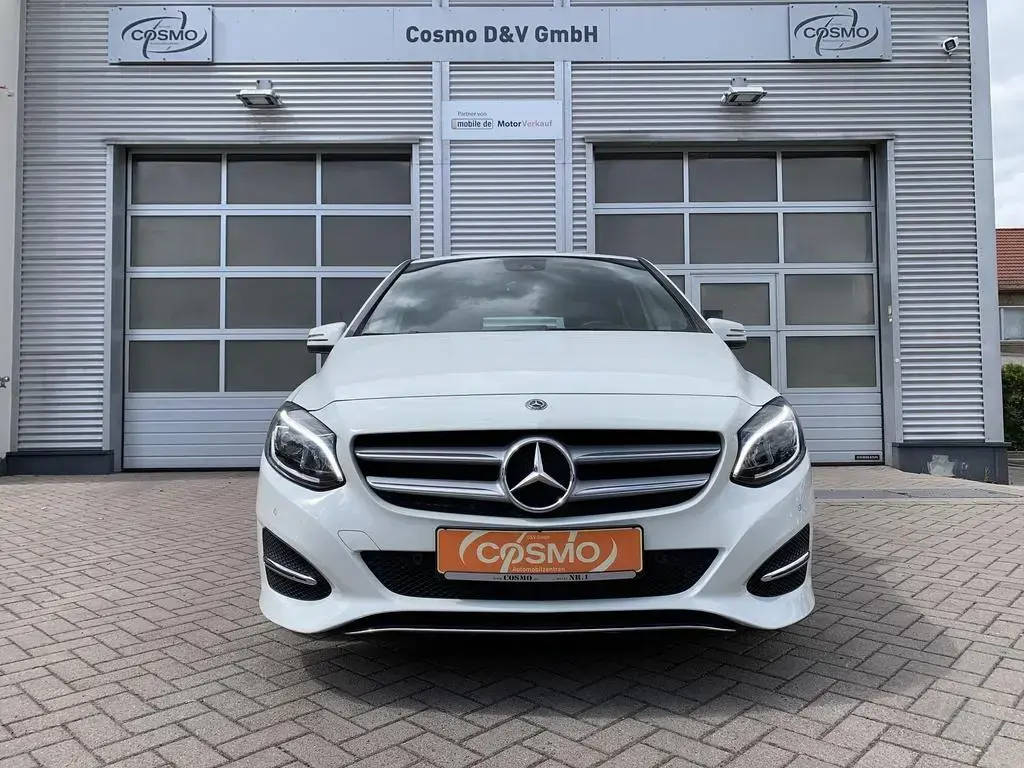 Main__Slider__Photo:Mercedes-Benz B 200 B200 Urban Style LEDER+AHK+LED+Sitzhz 05/2018-1