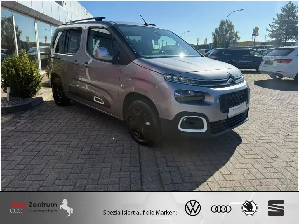 Main__Slider__Photo:Citroën Berlingo M PureTech 130 EAT8 FEEL Family-Paket 01/2020-1