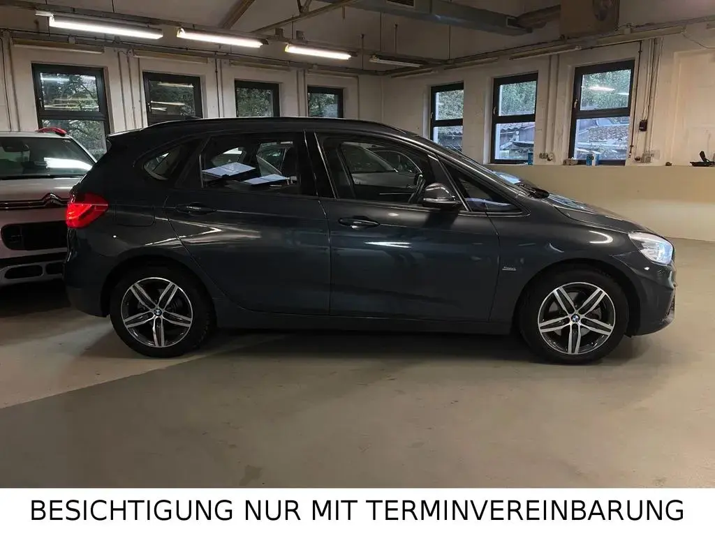 Main__Slider__Photo:BMW 218 Active Tourer Sport Line NAVI LED KAMERA HUD 11/2015-1