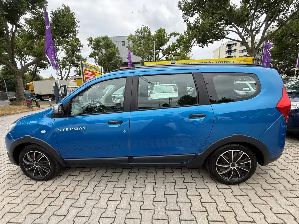 Main__Slider__Photo:Dacia Lodgy Stepway*Zahnrimen NEU* 1.HAND 07/2018-1