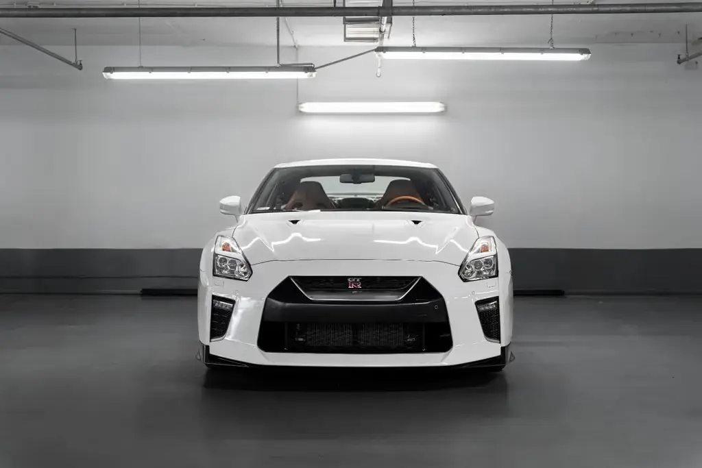 Main__Slider__Photo:Nissan GT-R Premium Edition 10/2021-1