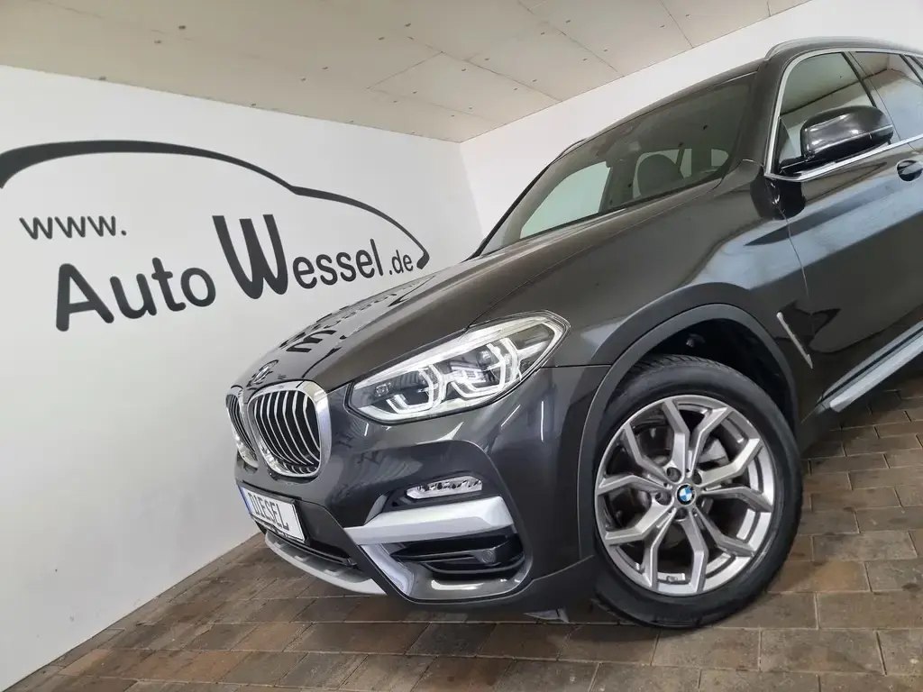 Main__Slider__Photo:BMW X3 2.0 dA sDrive18 xLine LED AHK HeadUp Hifi 10/2019-1