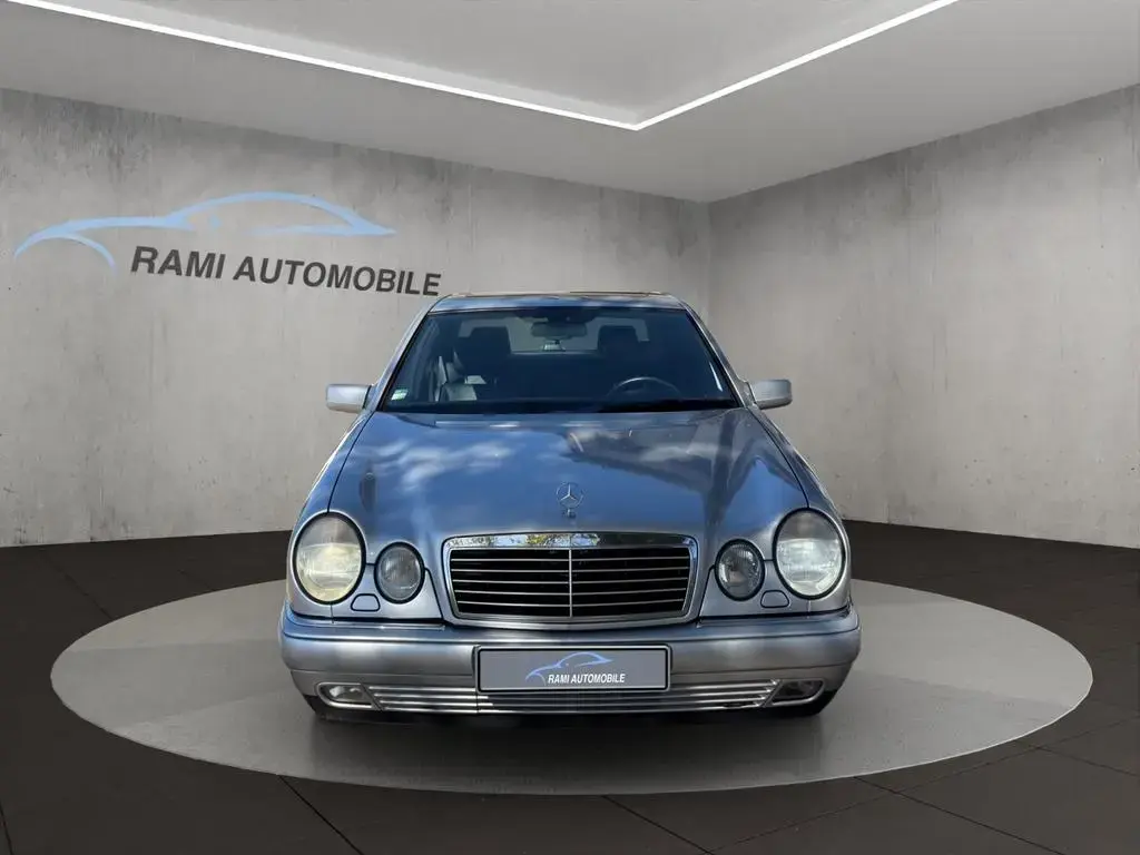 Main__Slider__Photo:Mercedes-Benz E 230 E230 Avantgrade Automatik 01/1996-1
