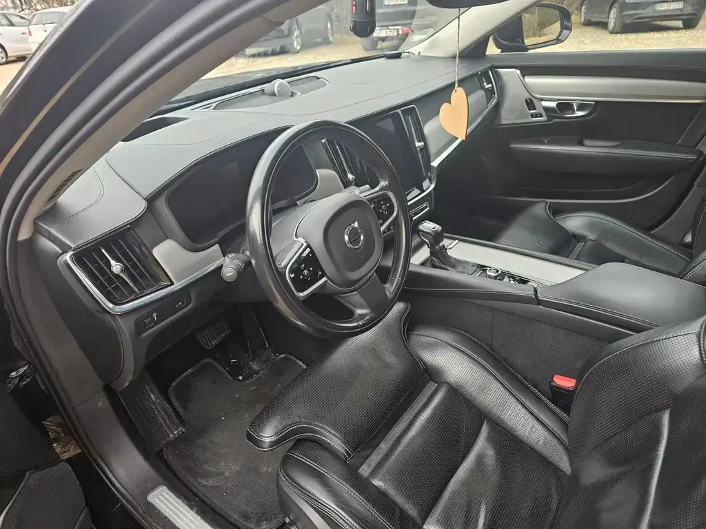 Main__Slider__Photo:Volvo S90 Inscription D5 AWD, B&W, 360*, Massage 09/2017-1