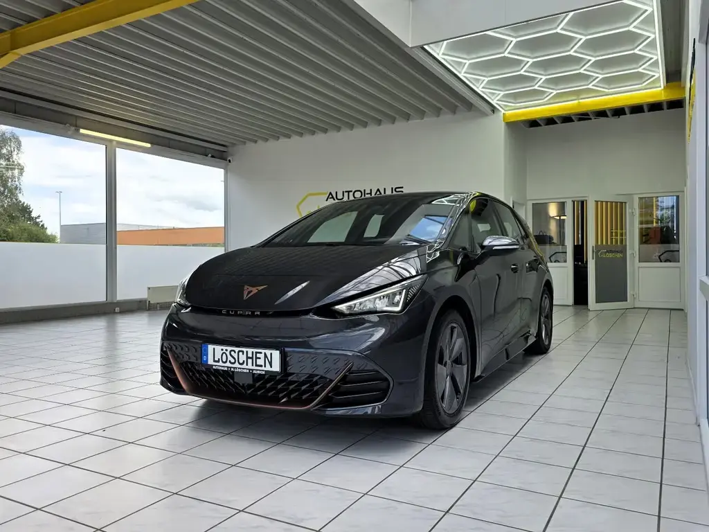 Main__Slider__Photo:Cupra Born 150 kW Wärmepumpe ACC Navigation R.Kamera 06/2022-1
