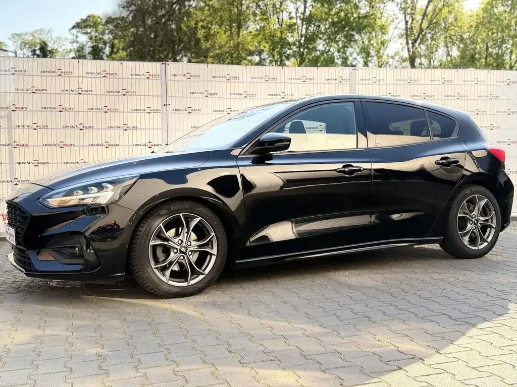 Main__Slider__Photo:Ford Focus ST-Line / Keyless / Kamera / Carplay 01/2019-1