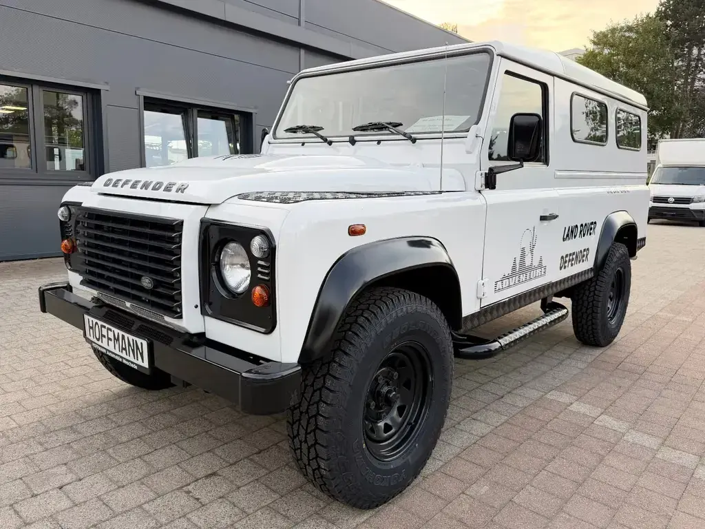 Main__Slider__Photo:Land Rover Defender 110 E Hard Top ALLRAD 4x4 11/2014-1