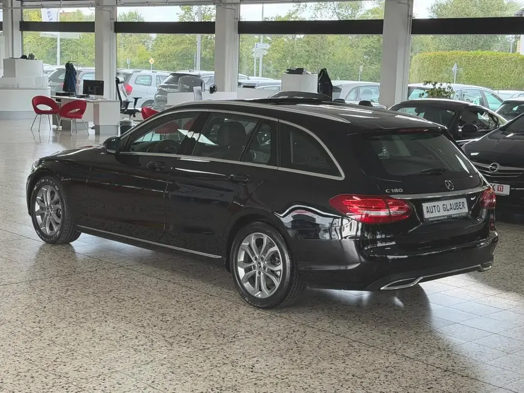 Main__Slider__Photo:Mercedes-Benz C 180 T-Modell/LED/Navi/Panorama/AHK/2.Hand 02/2018-1