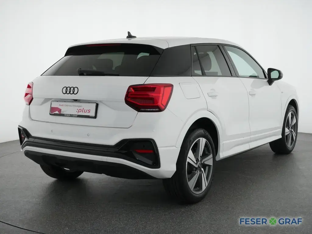 Main__Slider__Photo:Audi Q2 35 TFSI S tronic S Line Int Pano,Leder,Navi 04/2022-1