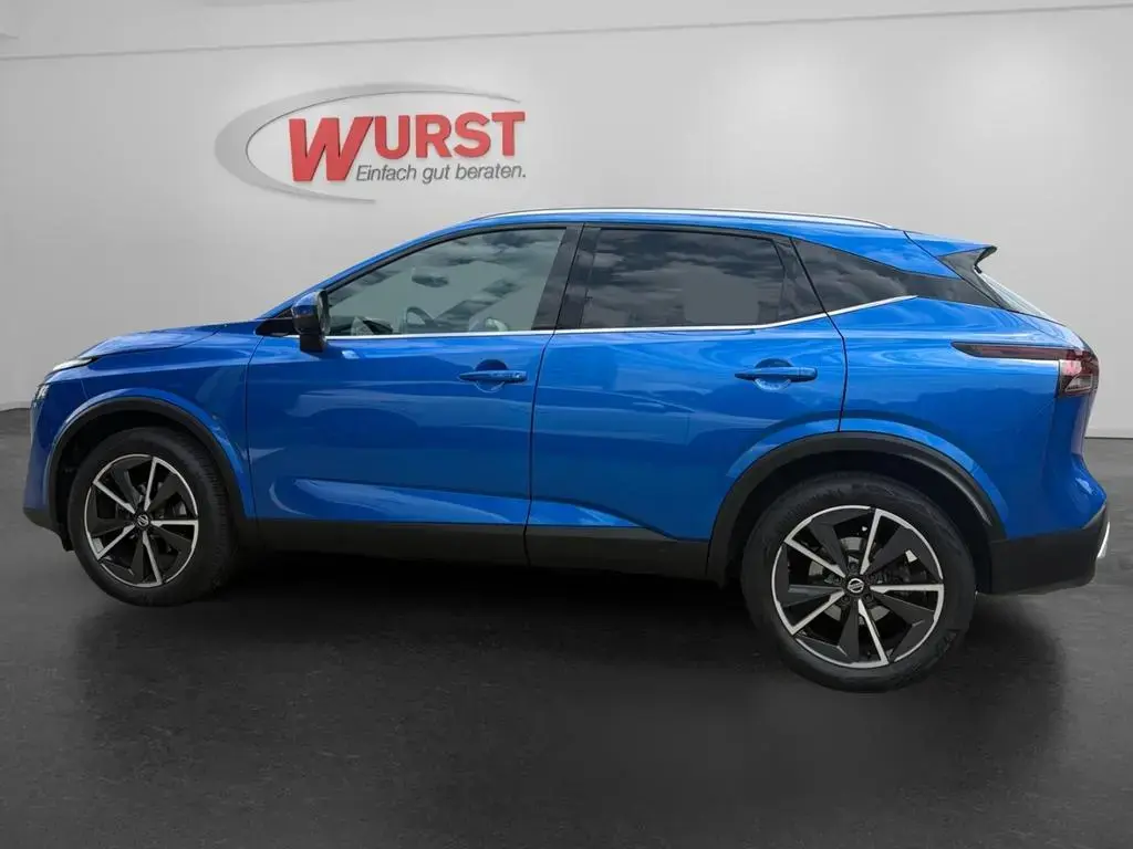 Main__Slider__Photo:Nissan Qashqai Tekna+ Leder Panorama 360Grad Kamera LED 06/2022-1