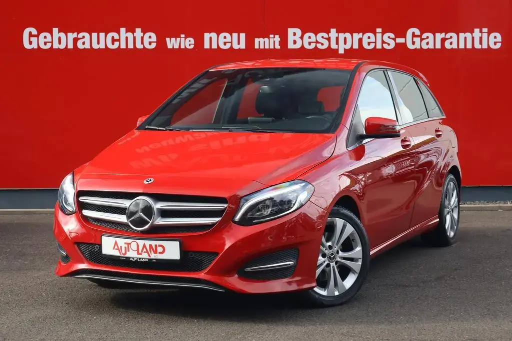 Main__Slider__Photo:Mercedes-Benz B 200 B200 Urban LED Navi ACC Standheizung Sitzheizung 10/2017-1