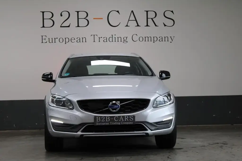Main__Slider__Photo:Volvo V60 Cross Country 2.0 D3 | Xenon | Leder 09/2018-1