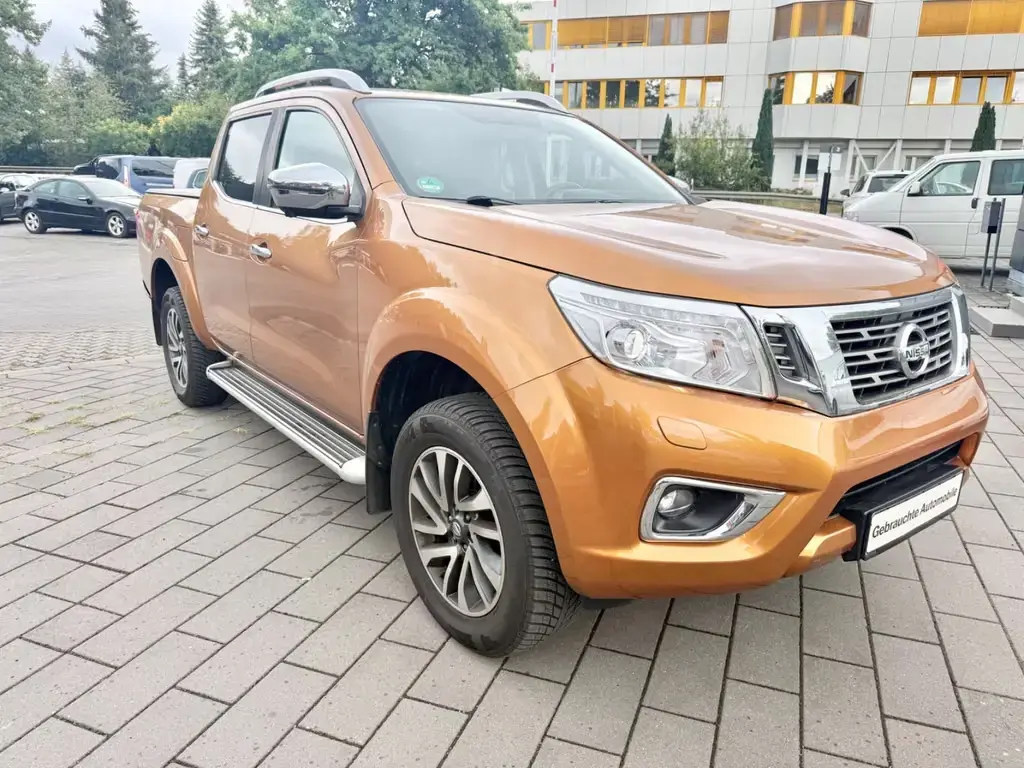 Main__Slider__Photo:Nissan Navara NP300 N-Connecta Double Cab 4x4 09/2017-1