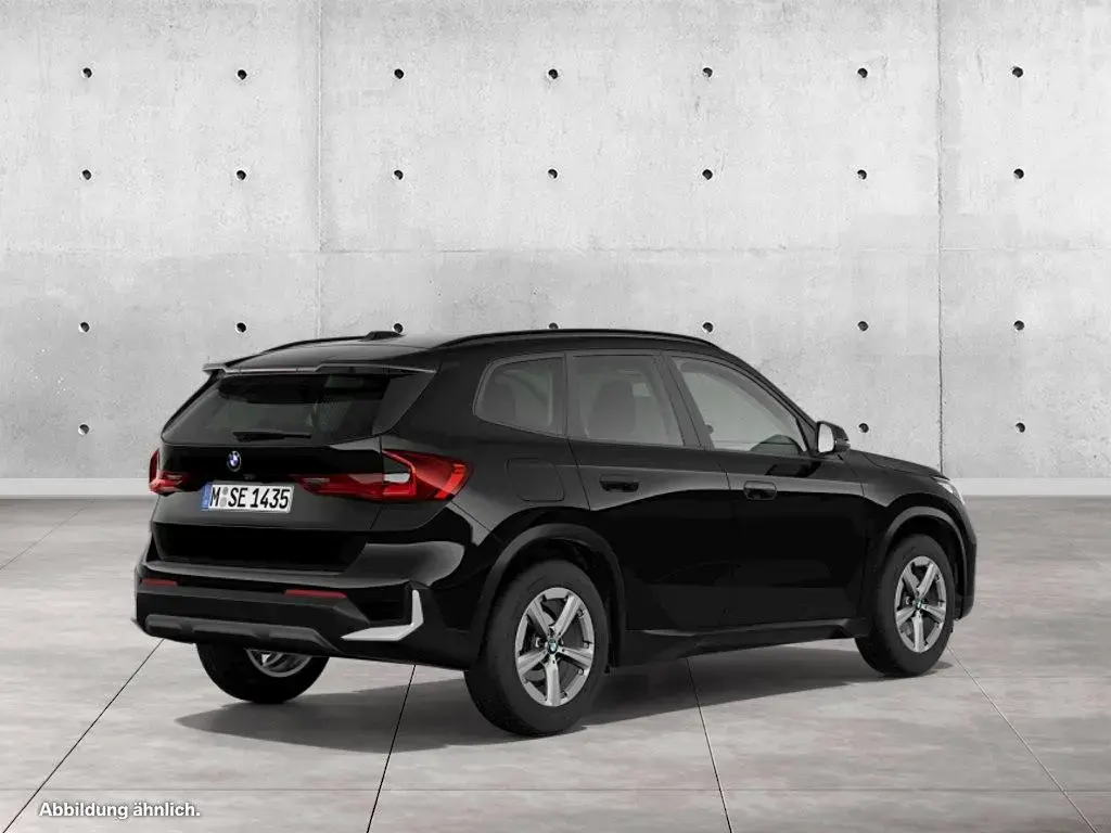 Main__Slider__Photo:BMW X1 sDrive18d 08/2023-1