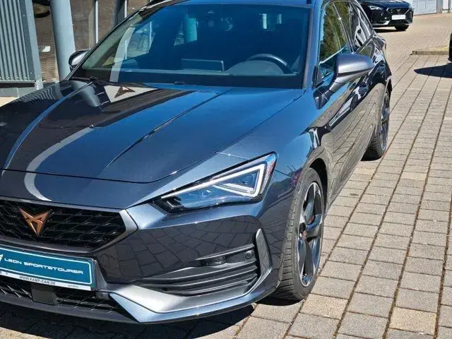 Main__Slider__Photo:Cupra Leon Sportstourer DSG 150PS NAVI+SHZ+AHK+LED+ 06/2024-1