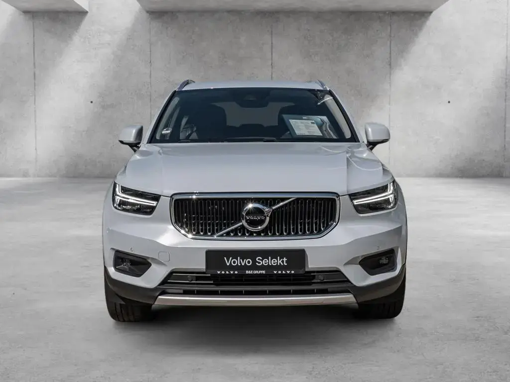 Main__Slider__Photo:Volvo XC40 T3 Momentum Pro AHK KAM BLIS 05/2021-1