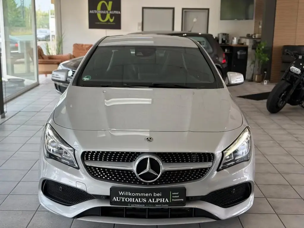 Main__Slider__Photo:Mercedes-Benz CLA 180 AMG Line *LED*NAVI*SCHECKHEFT* 11/2018-1