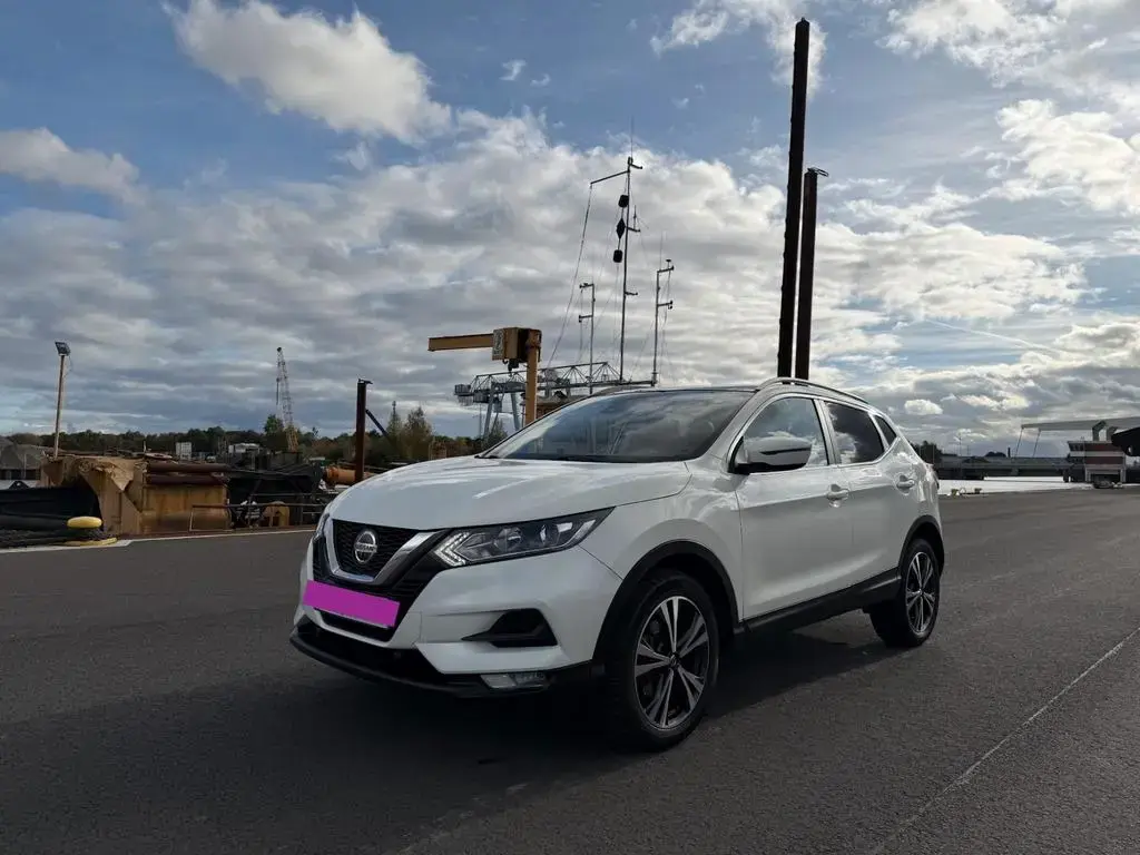 Main__Slider__Photo:Nissan Qashqai N-Way | Automatik | Panorama | Navi 07/2020-1